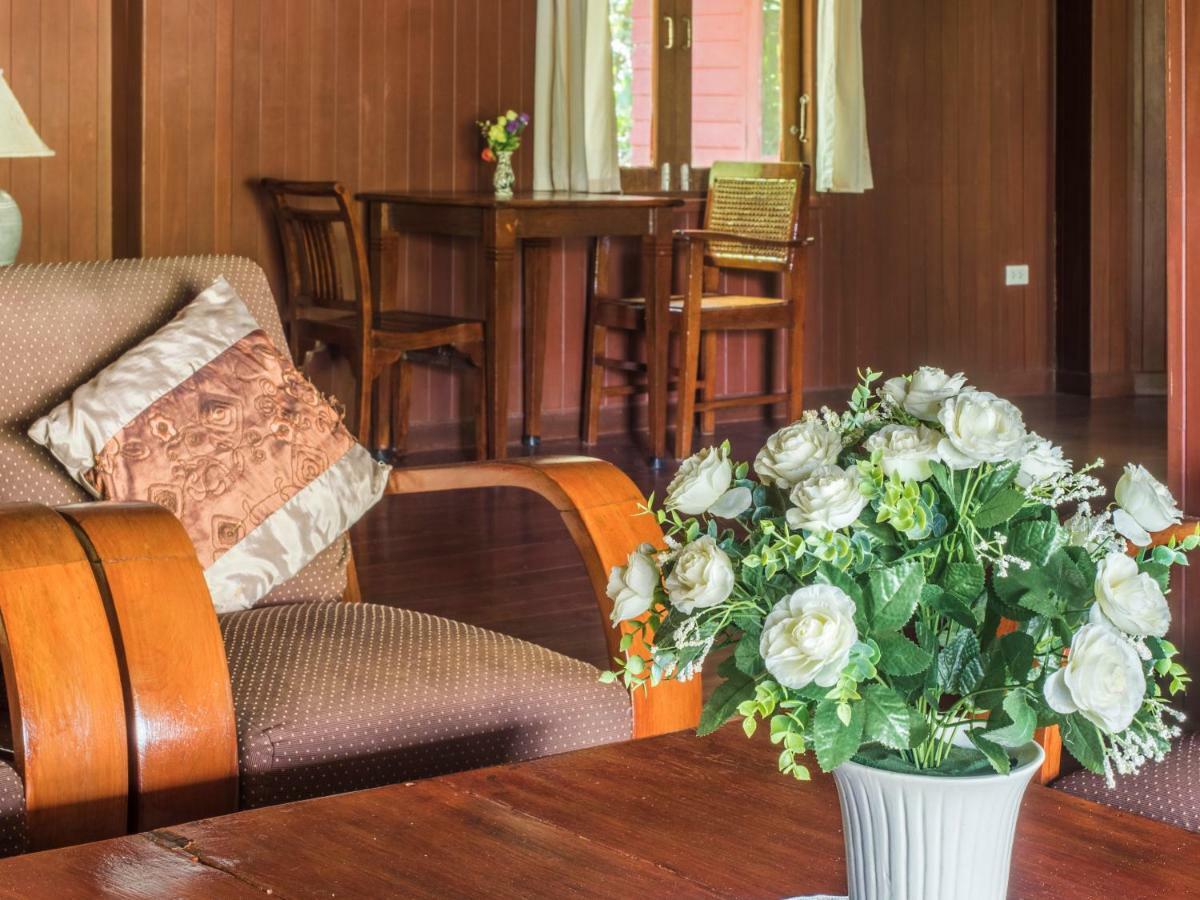 Baan Mai Beachfront Lone Island Phuket Exterior photo
