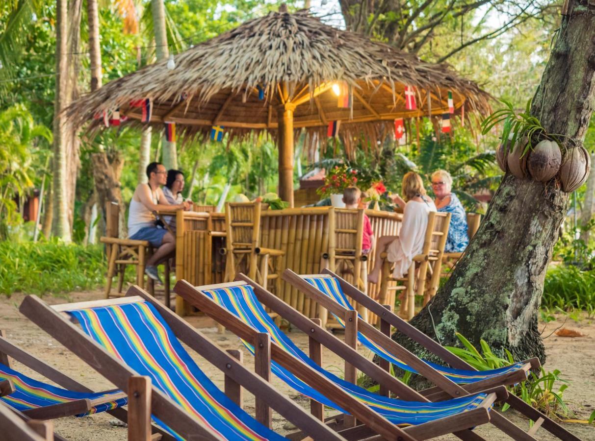 Baan Mai Beachfront Lone Island Phuket Exterior photo